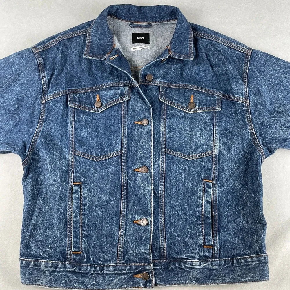 BDG Urban Outfitters Denim Trucker Jacket Mens M Blue Relaxed Fit‎ Casual EUC
